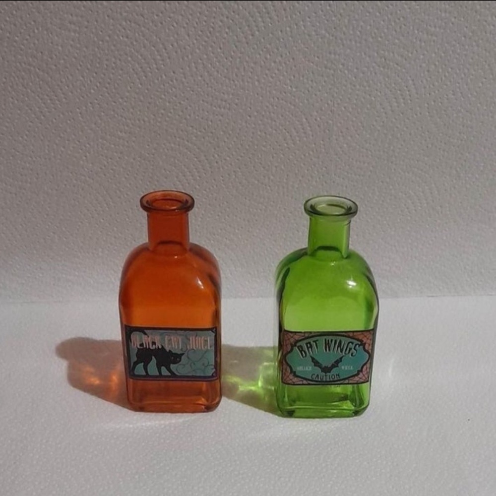 Vintage Set of 2 Halloween Green & Orange Glassware Decor